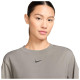 Nike Γυναικεία κοντομάνικη μπλούζα Sportswear Essential Nike Γυναικεία κοντομάνικη μπλούζα Sportswear Essential